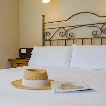Marques De La Moral Hotel Naveces