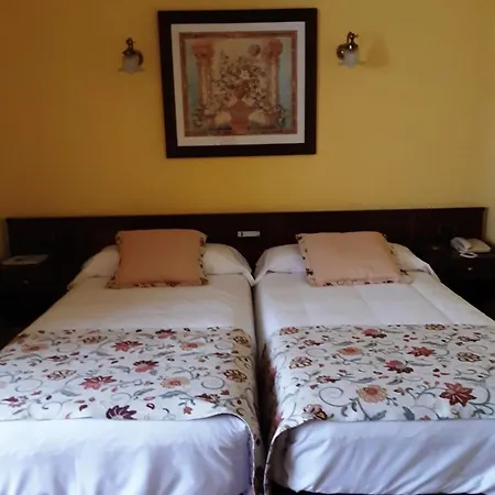 Marqués De La Moral Hotel Naveces