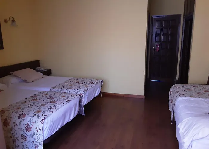 Marqués De La Moral Hotel Naveces